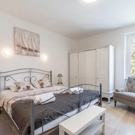 Guest house & Poesia Split